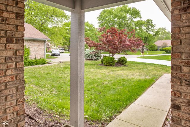 5204 Whipple Wood Court, Indianapolis, IN 46226
