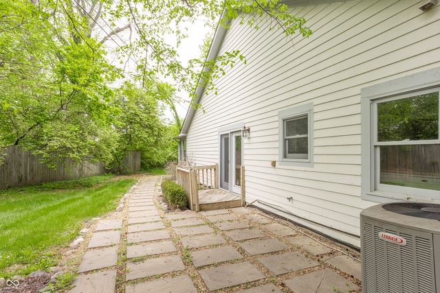 5204 Whipple Wood Court, Indianapolis, IN 46226