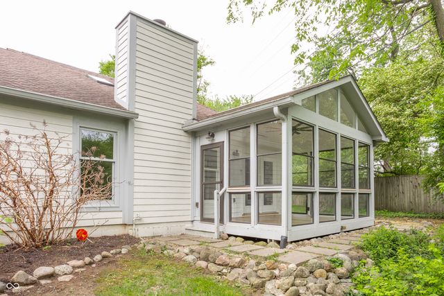 5204 Whipple Wood Court, Indianapolis, IN 46226