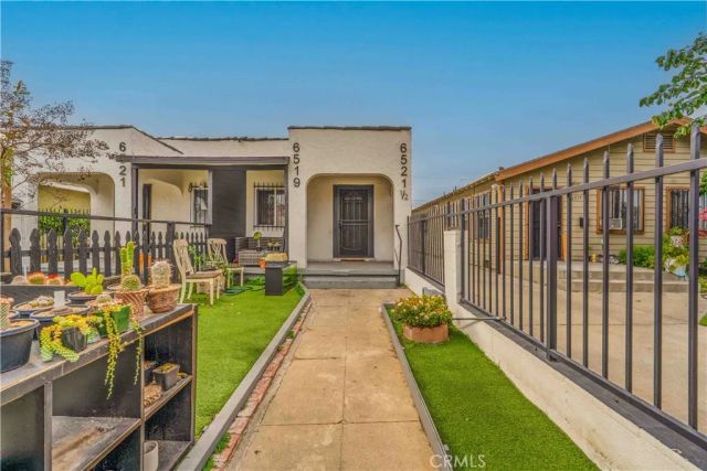 6519 Denver Avenue, Los Angeles, CA 90044