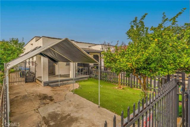 6519 Denver Avenue, Los Angeles, CA 90044