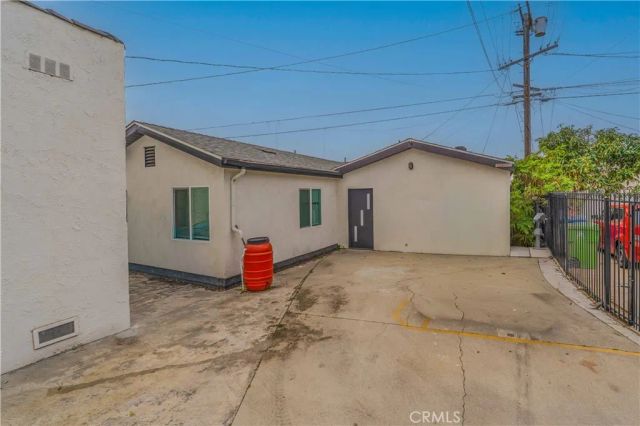 6519 Denver Avenue, Los Angeles, CA 90044