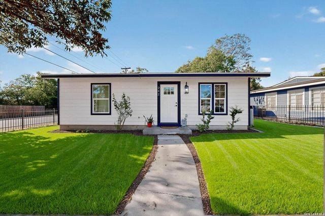 202 Dawnview, San Antonio, TX 78213