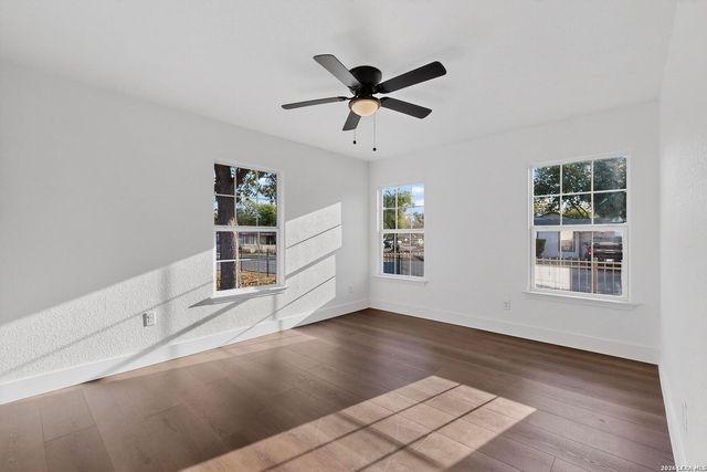 202 Dawnview, San Antonio, TX 78213