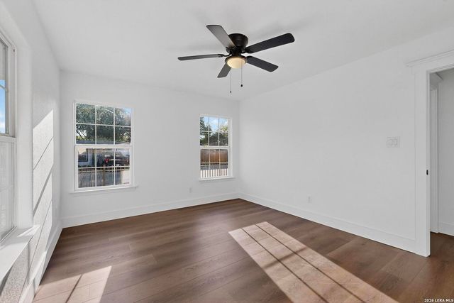 202 Dawnview, San Antonio, TX 78213