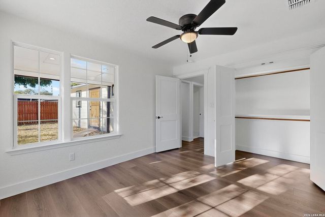 202 Dawnview, San Antonio, TX 78213