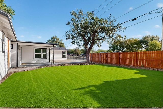 202 Dawnview, San Antonio, TX 78213