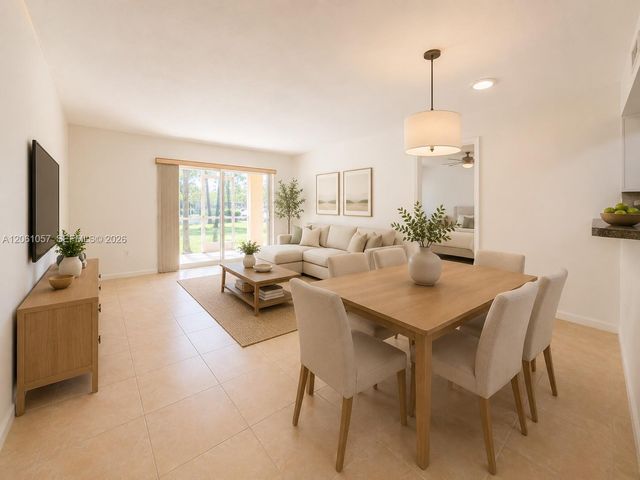 440 S Park 109, Hollywood, FL 33021