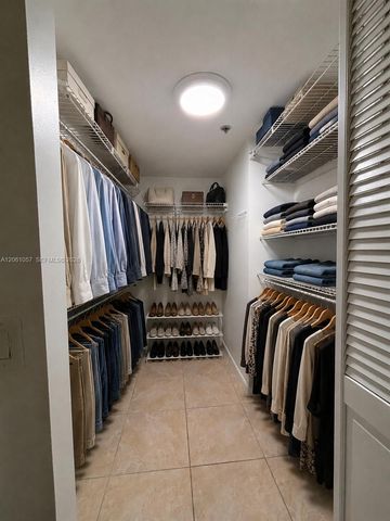 440 S Park 109, Hollywood, FL 33021