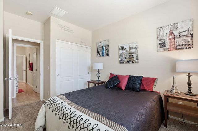 1360 E SUGEY Court, San Tan Valley, AZ 85143