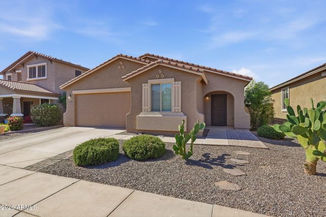 1360 E SUGEY Court, San Tan Valley, AZ 85143