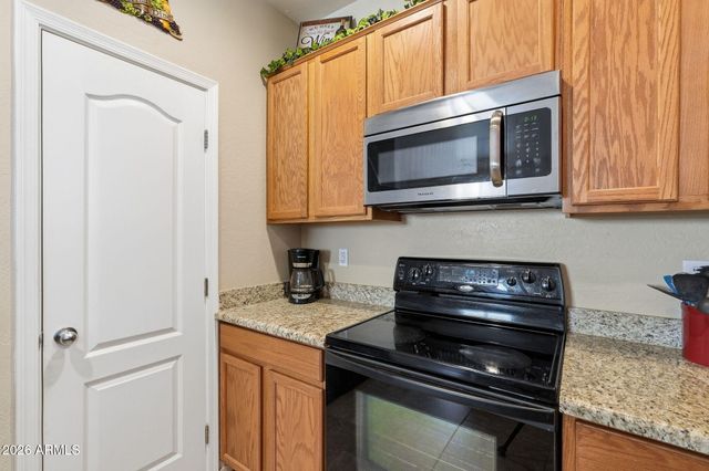 1360 E SUGEY Court, San Tan Valley, AZ 85143