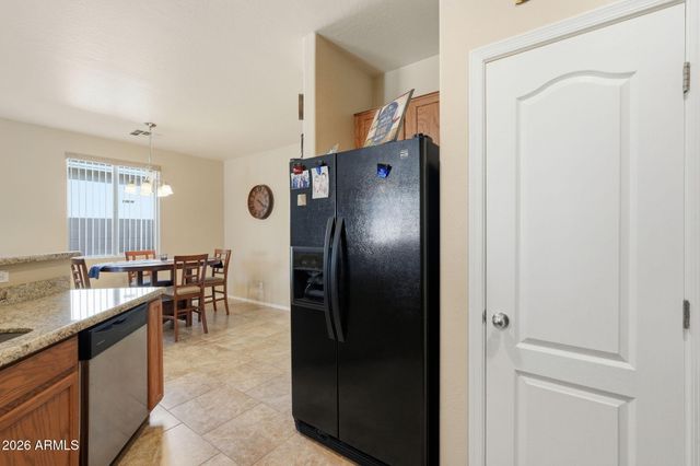 1360 E SUGEY Court, San Tan Valley, AZ 85143