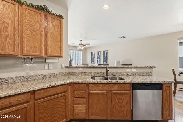 1360 E SUGEY Court, San Tan Valley, AZ 85143