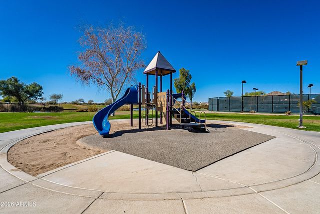 1360 E SUGEY Court, San Tan Valley, AZ 85143