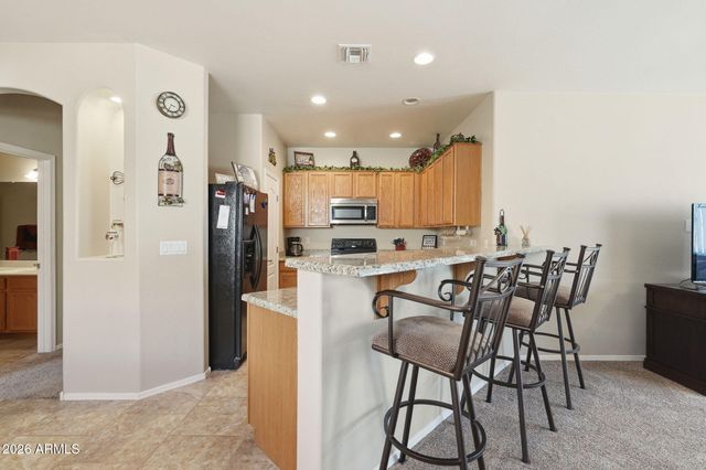 1360 E SUGEY Court, San Tan Valley, AZ 85143