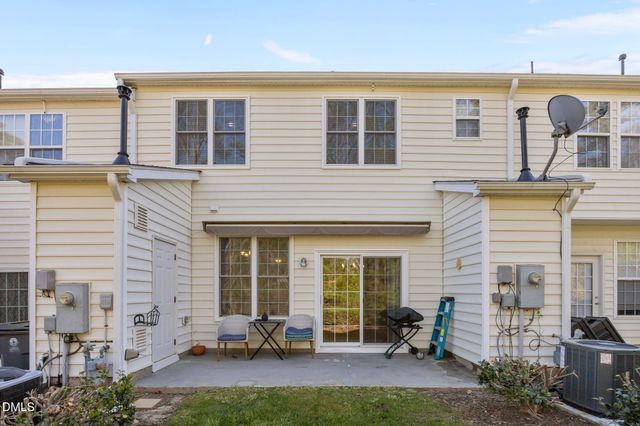 813 Hamlet Park Drive, Morrisville, NC 27560