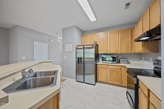 813 Hamlet Park Drive, Morrisville, NC 27560