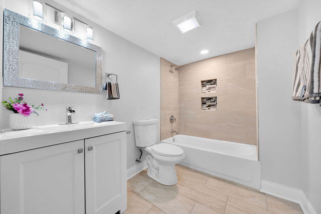 1297 W 17th Avenue, Gary, IN 46407