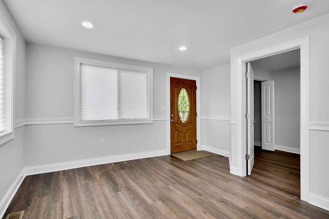 1297 W 17th Avenue, Gary, IN 46407