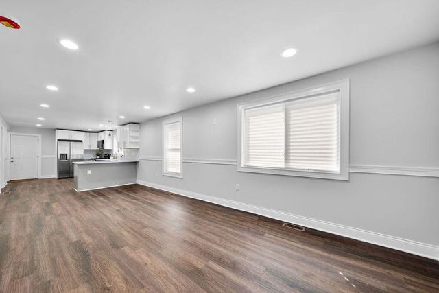 1297 W 17th Avenue, Gary, IN 46407