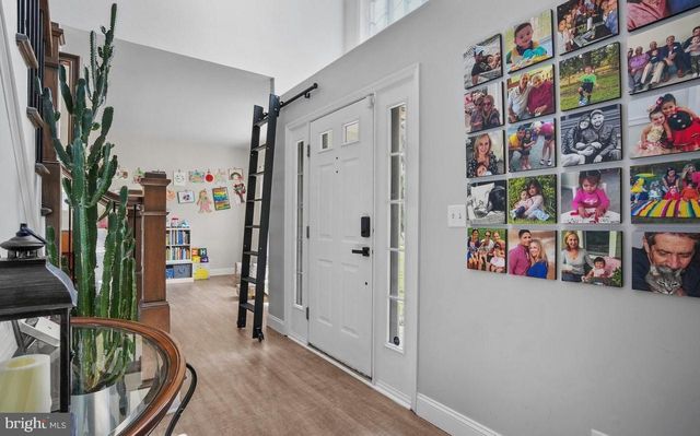 503 RIDGERUN LN, Philadelphia, PA 19111
