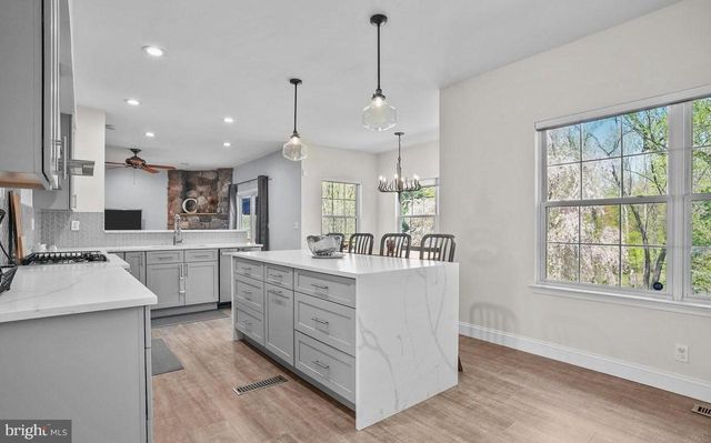 503 RIDGERUN LN, Philadelphia, PA 19111