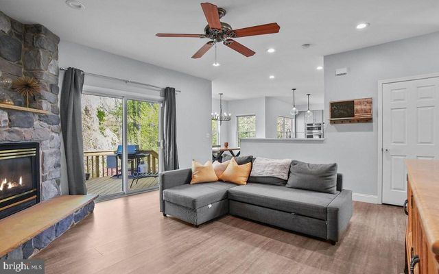 503 RIDGERUN LN, Philadelphia, PA 19111