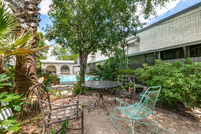 102 Vassar Ln Apt 17, San Antonio, TX 78212