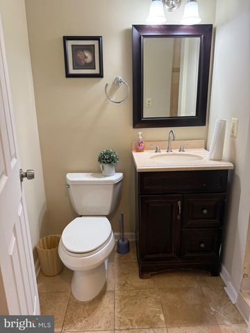 2421 RAMBLEWOOD DR, District Heights, MD 20747