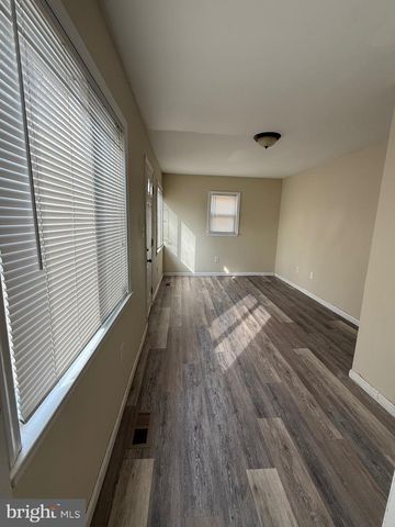 2421 RAMBLEWOOD DR, District Heights, MD 20747