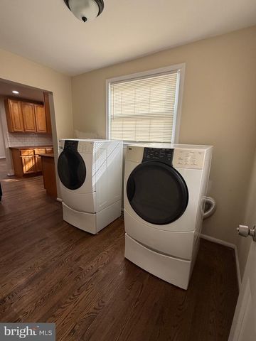 2421 RAMBLEWOOD DR, District Heights, MD 20747