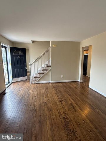 2421 RAMBLEWOOD DR, District Heights, MD 20747