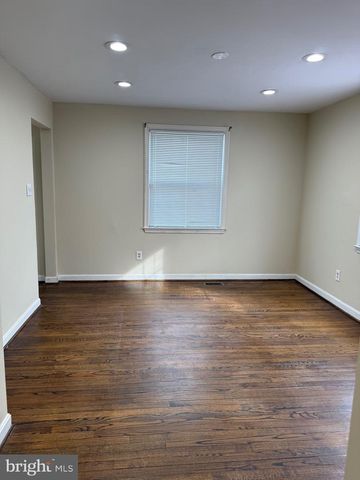 2421 RAMBLEWOOD DR, District Heights, MD 20747