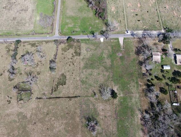 320 W Pleasant Street, Brazoria, TX 77422