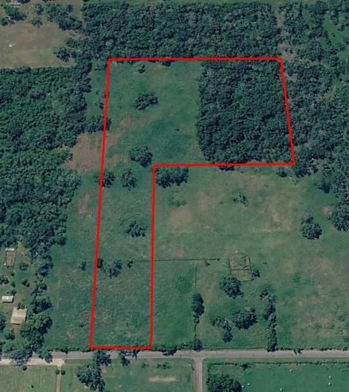 320 W Pleasant Street, Brazoria, TX 77422