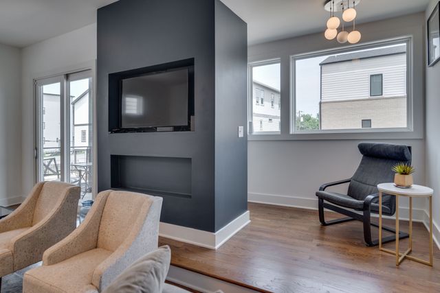 908 Southside Pl, Nashville, TN 37203