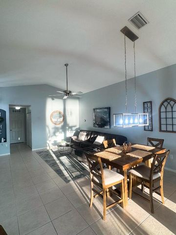 532 SW Indian Key Drive, Port St. Lucie, Port St Lucie, FL 34986