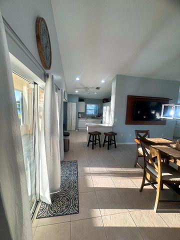 532 SW Indian Key Drive, Port St. Lucie, Port St Lucie, FL 34986