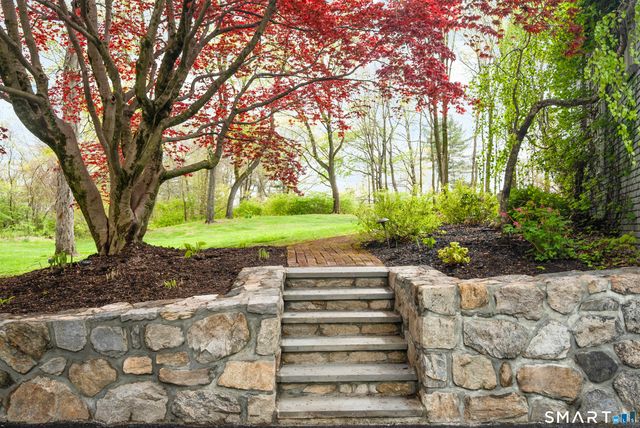 5 Musket Lane, Redding, CT 06896