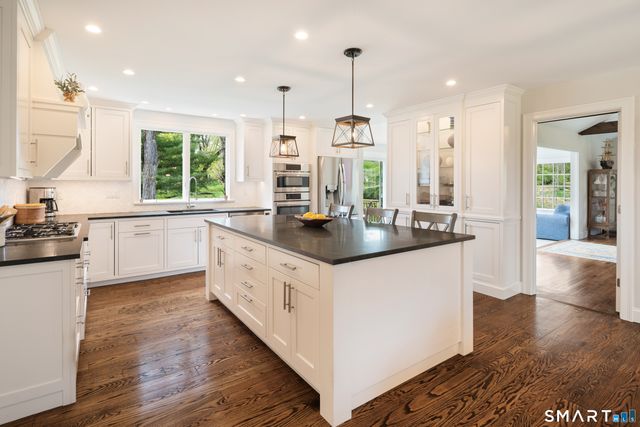 5 Musket Lane, Redding, CT 06896