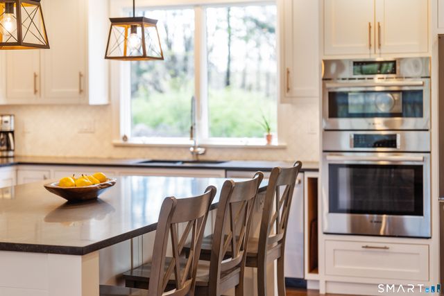 5 Musket Lane, Redding, CT 06896