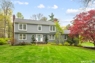 5 Musket Lane, Redding, CT 06896