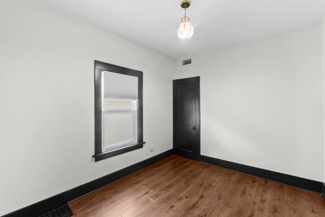 1201 E Central Park Avenue, Davenport, IA 50803