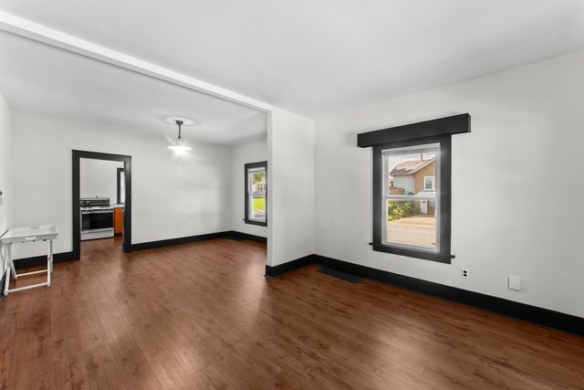 1201 E Central Park Avenue, Davenport, IA 50803