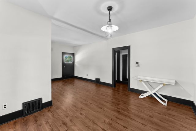 1201 E Central Park Avenue, Davenport, IA 50803
