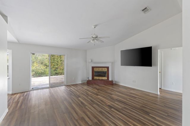 450 Jillian Drive, Crestview, FL 32536