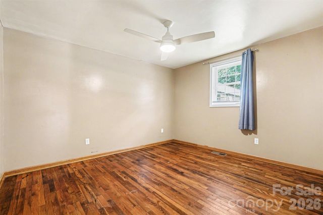 310 Main Avenue E, Hildebran, NC 28637