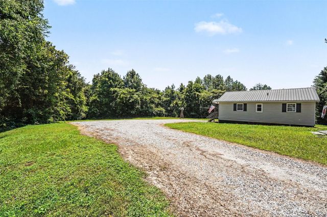 310 Main Avenue E, Hildebran, NC 28637