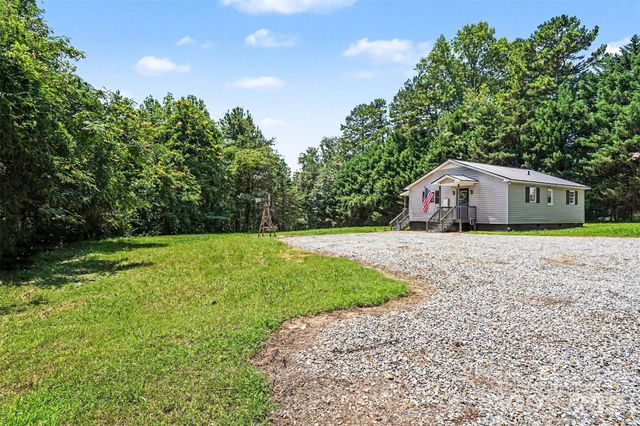 310 Main Avenue E, Hildebran, NC 28637